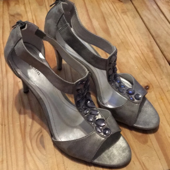 Style & Co. Shoes - Style&co unreal pewter heel.